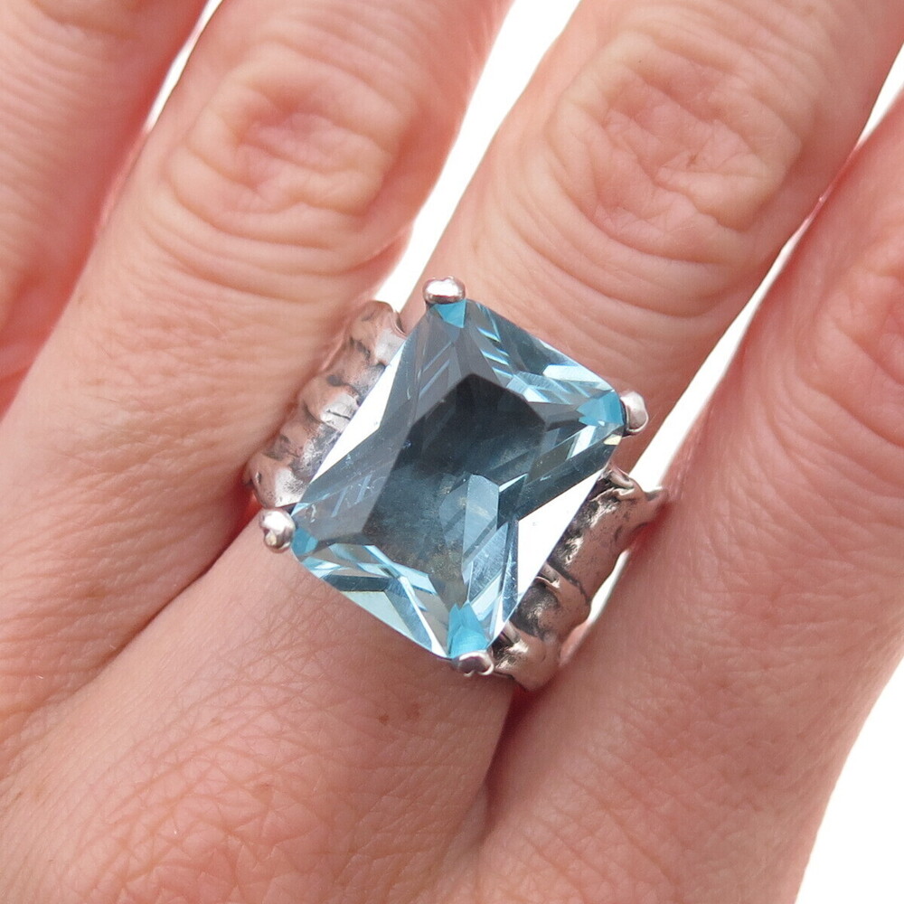 925 Sterling Silver Vintage Blue C Z Modernist Oxidized Ring Size 8.25